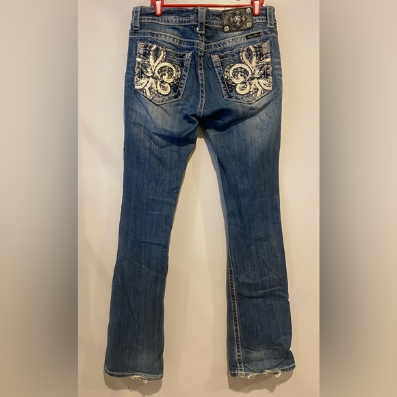 Women's Miss Me Boot Jean Embellished Rhinestone Pockets 29x34 Blue Fleur De Lis - Picture 3 of 11